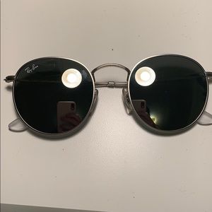 Silver ray-ban round